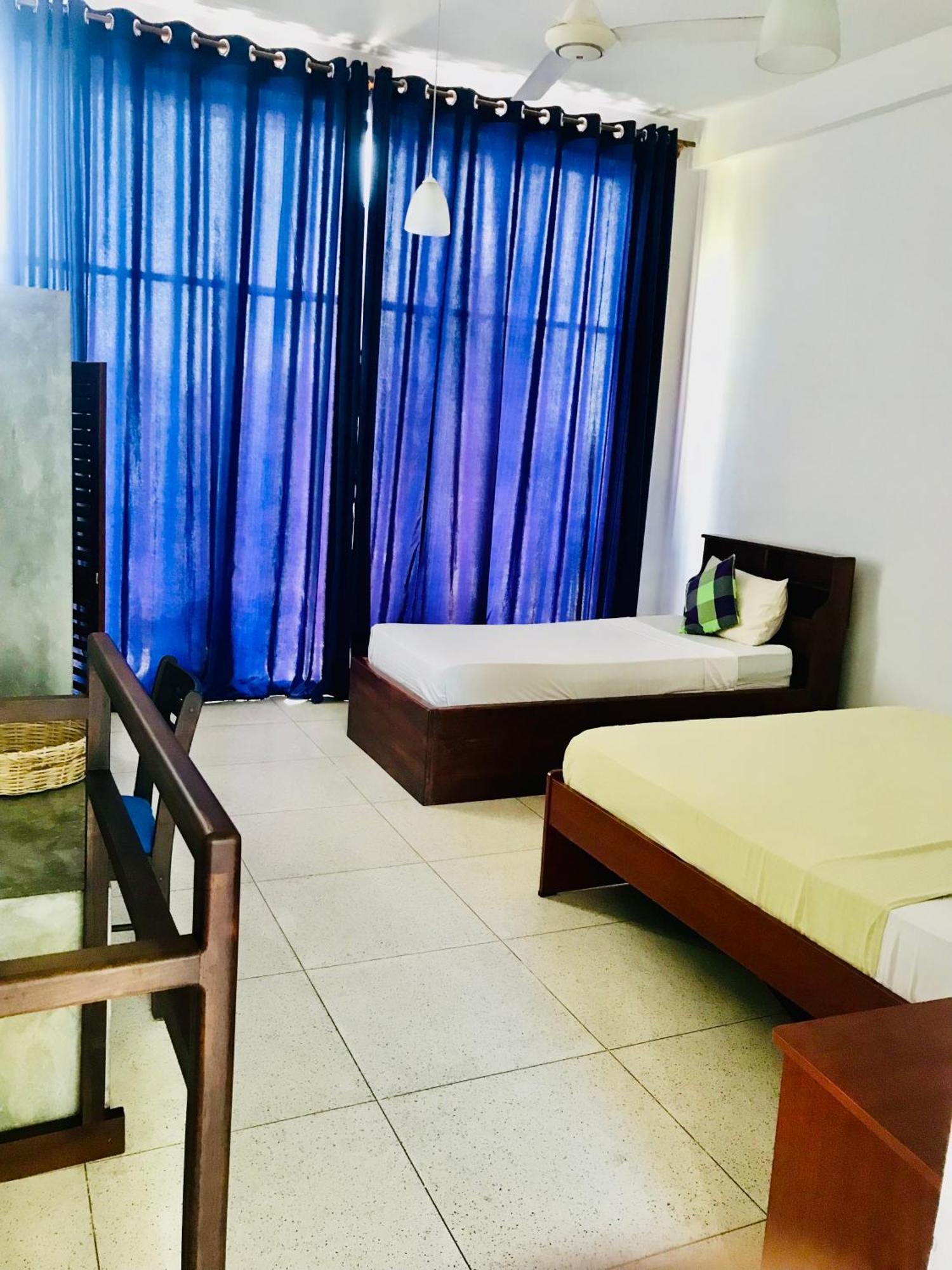 Aqua Marine Beach Hotel Kalkudah  Exteriör bild